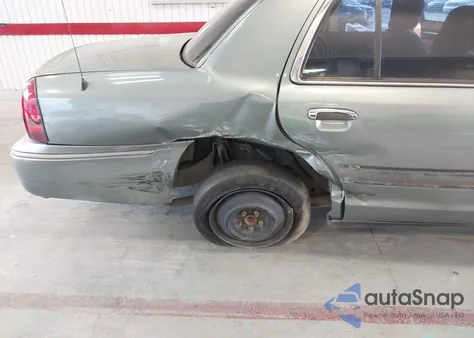 2005 Mercury Grand Marquis Gs из США, поврежденный, VIN 2MEFM74WX5X660043